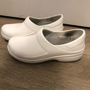 Crocs slip on shoes size 8